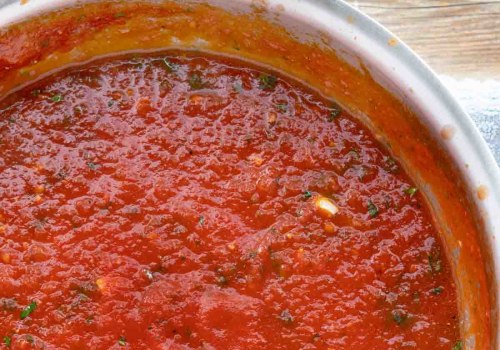 What Is Marinara Sauce And What Chefs Should Know